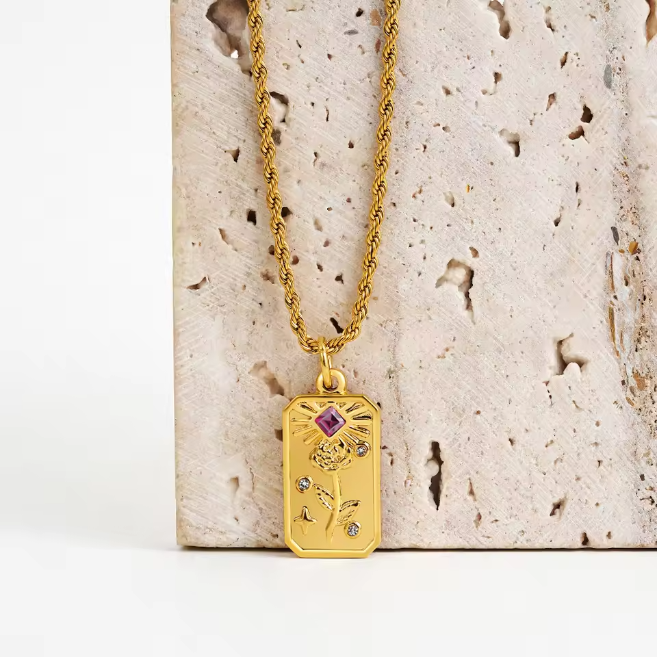 Vintage Glossy Gold Plated Hammered Irregular Pendant Neckalce for Women Moon Star Stainless Steel Twist Chain Necklaces Jewelry